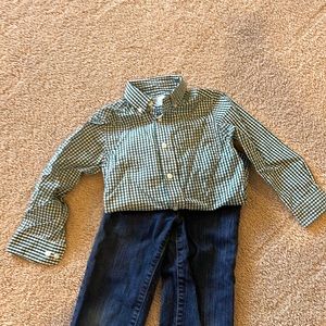 Boys size 4/5 long sleeve button down shirt